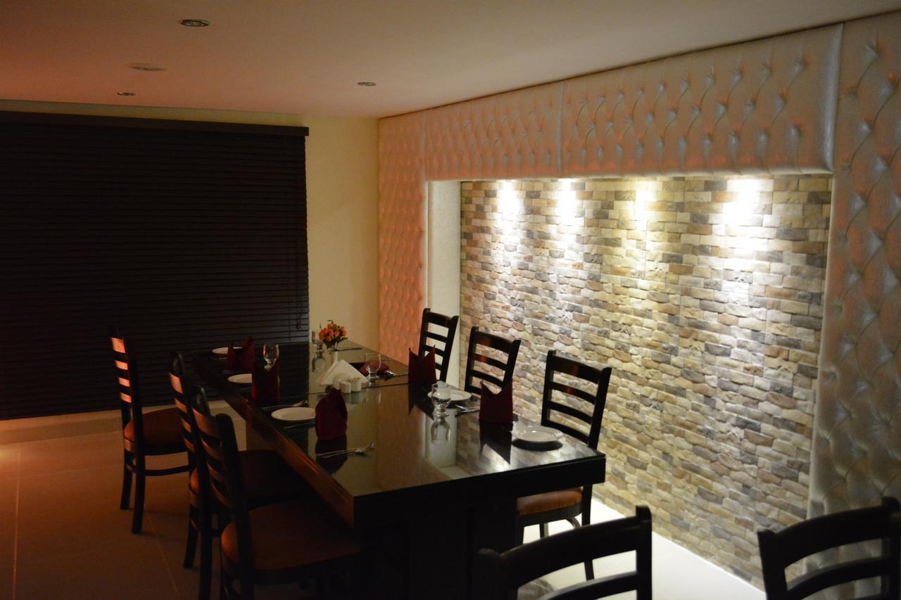 Divine Hotel Rawalpindi Eksteriør bilde